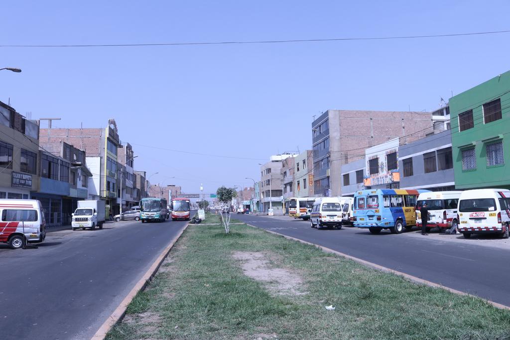 Tierras Viajeras Hostel Cultural Lima Bagian luar foto